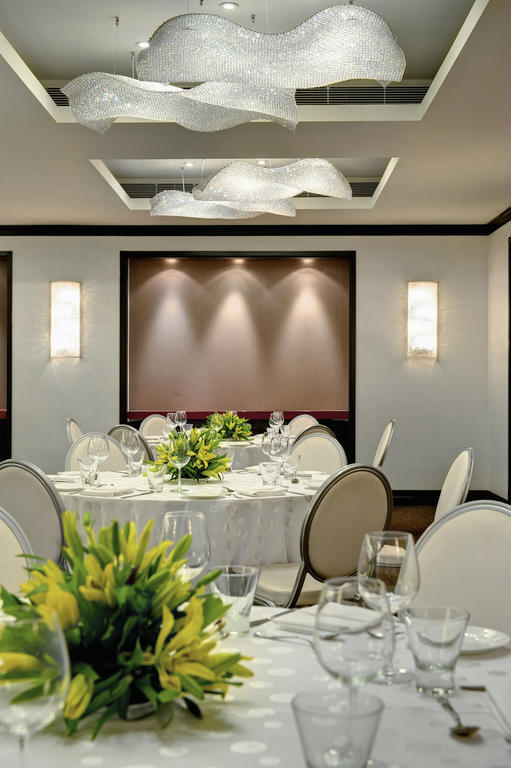 The Park Chennai Hotel Exterior photo The interior of the restaurant